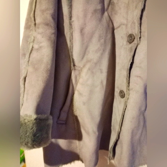 NWT Faux leather Coat w Faux Fur Lining sz.20w Light Gray - Picture 8 of 16